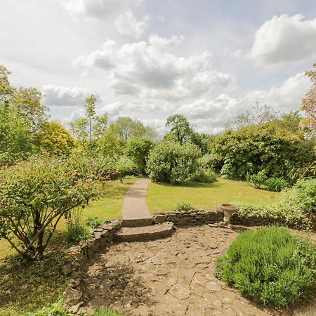 Priors Mead Villa Banbury Exterior photo