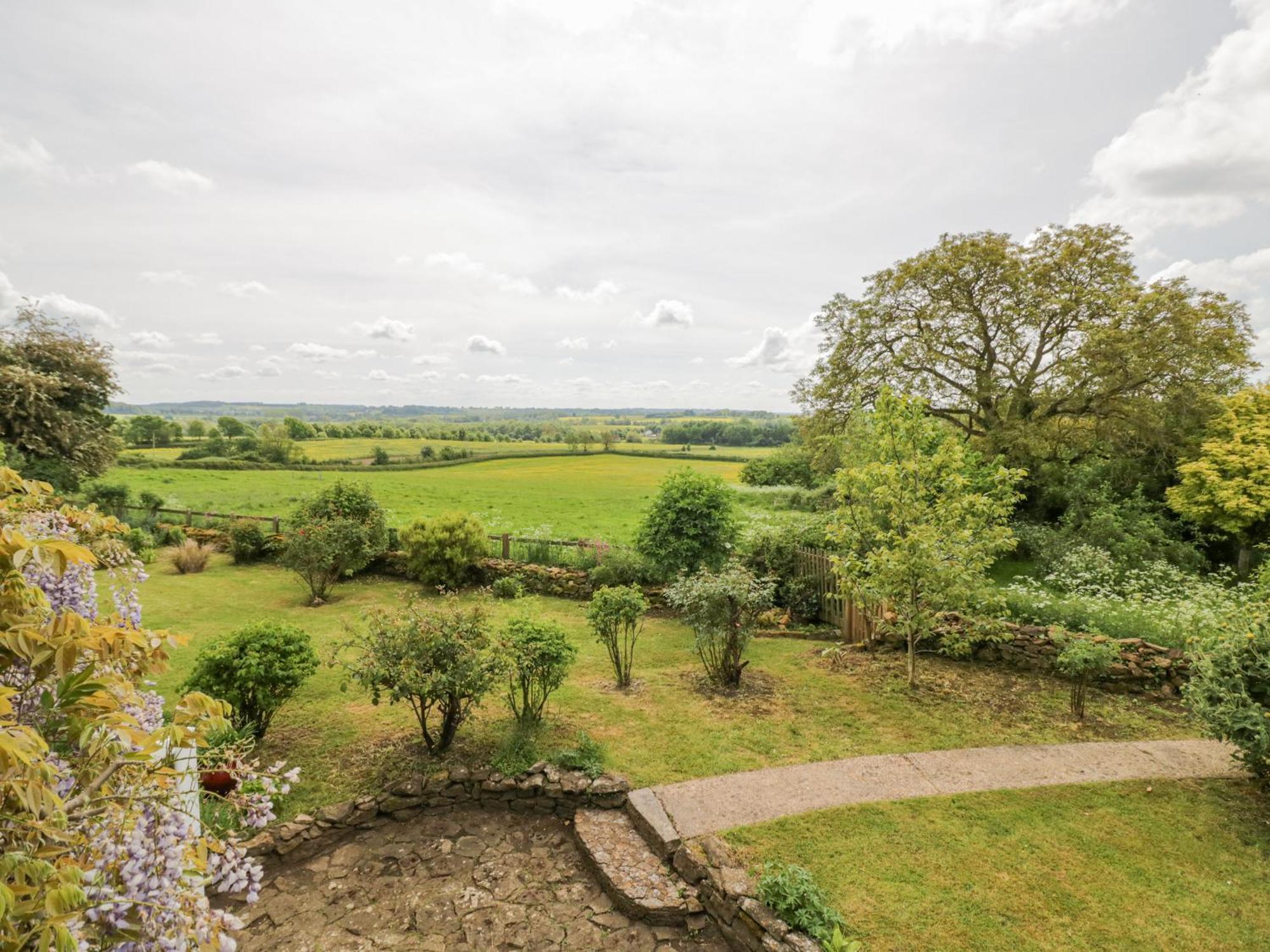 Priors Mead Villa Banbury Exterior photo