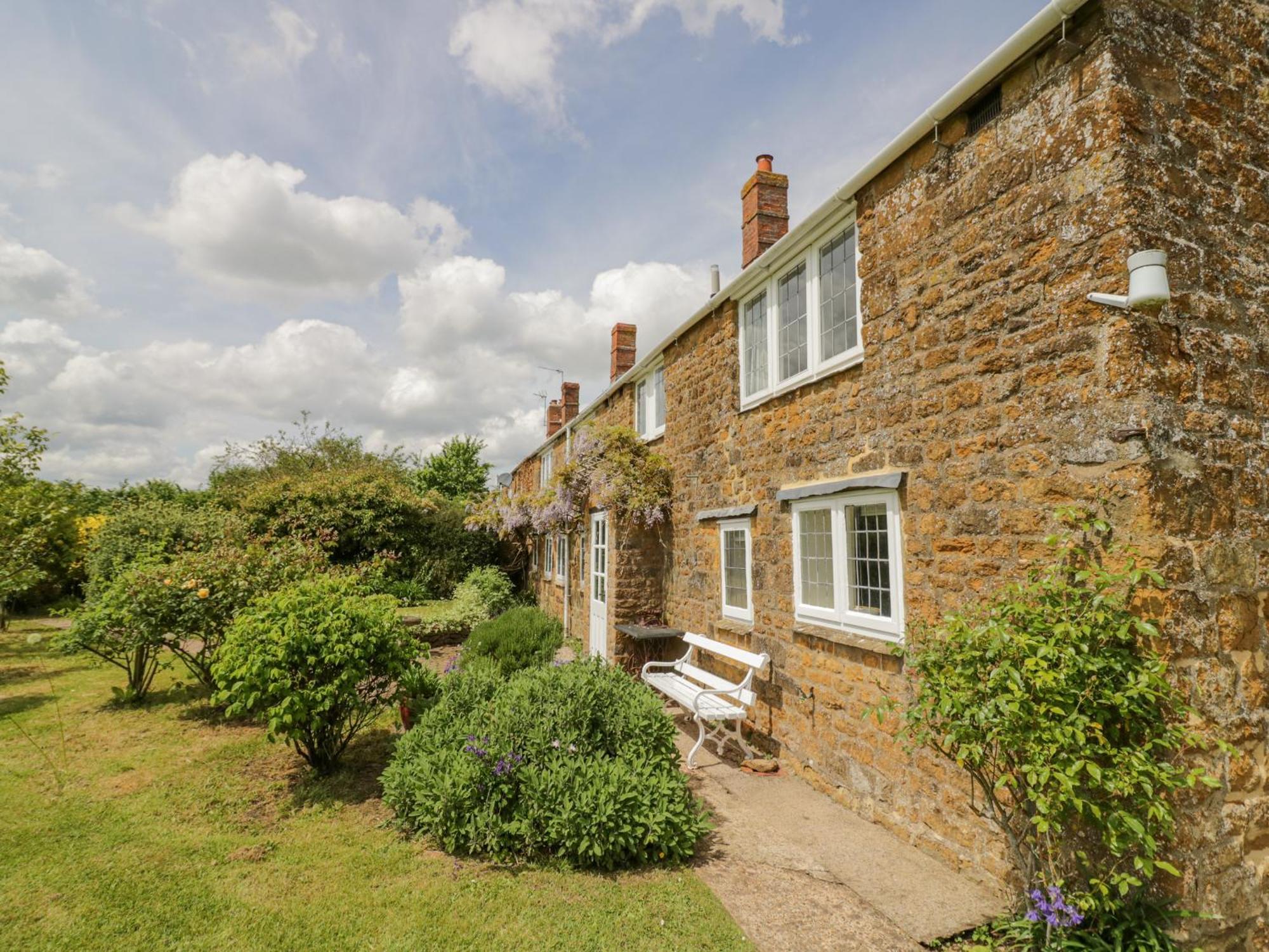 Priors Mead Villa Banbury Exterior photo